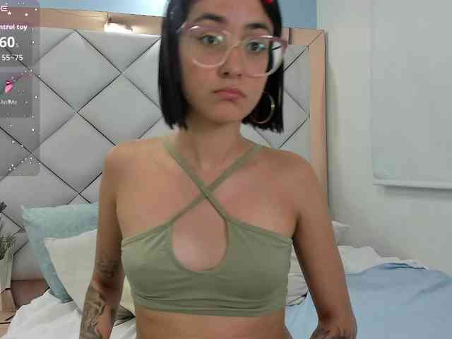 crystalstonee1 webcam