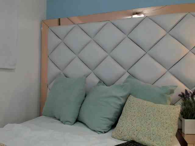 crystalstonee1