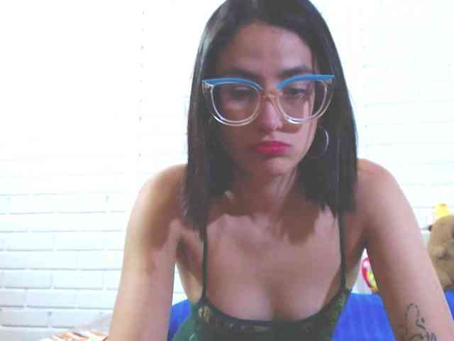 crystalstonee1 webcam