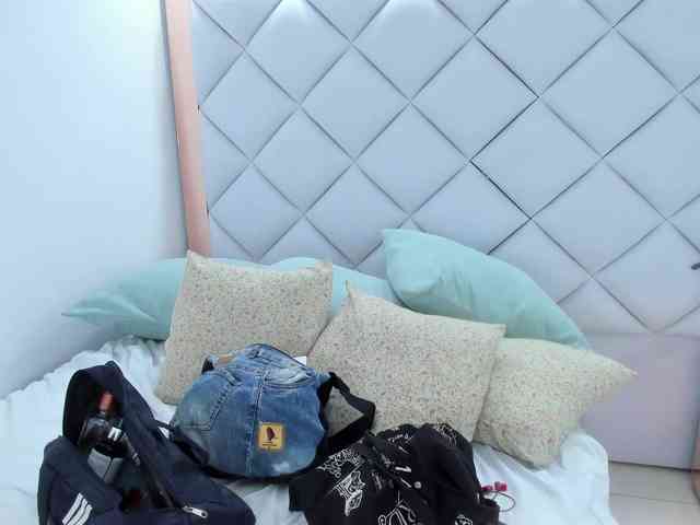 crystalstonee1