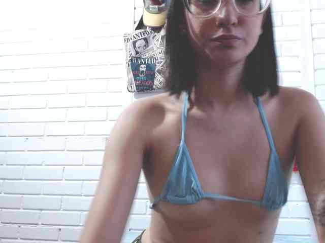 crystalstonee1 webcam