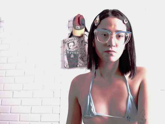 crystalstonee1 webcam