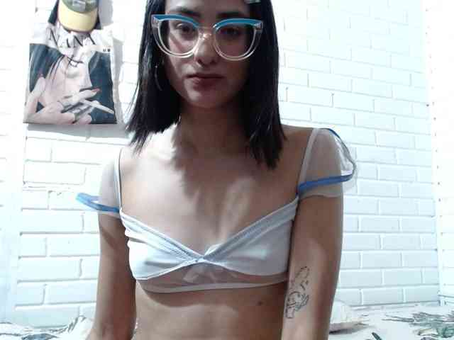 crystalstonee1 webcam
