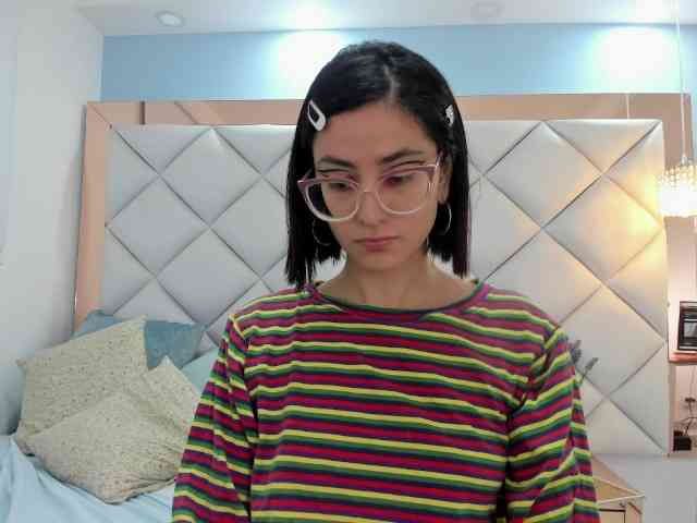 crystalstonee1 webcam