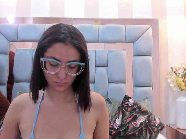 crystalstonee1 webcam