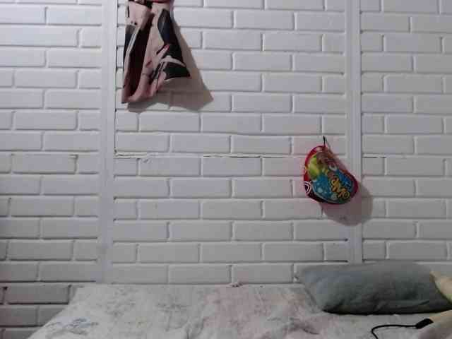 crystalstonee1 webcam