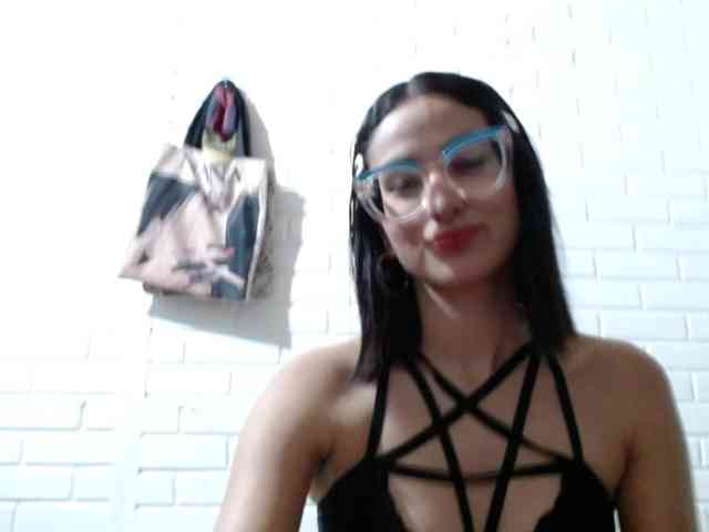 crystalstonee1 webcam