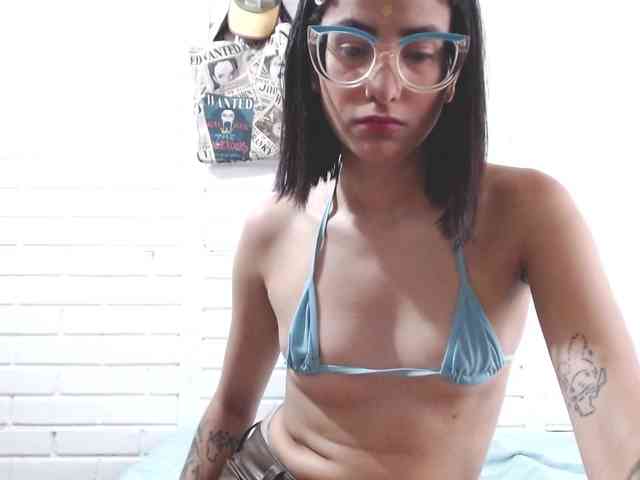 crystalstonee1 webcam