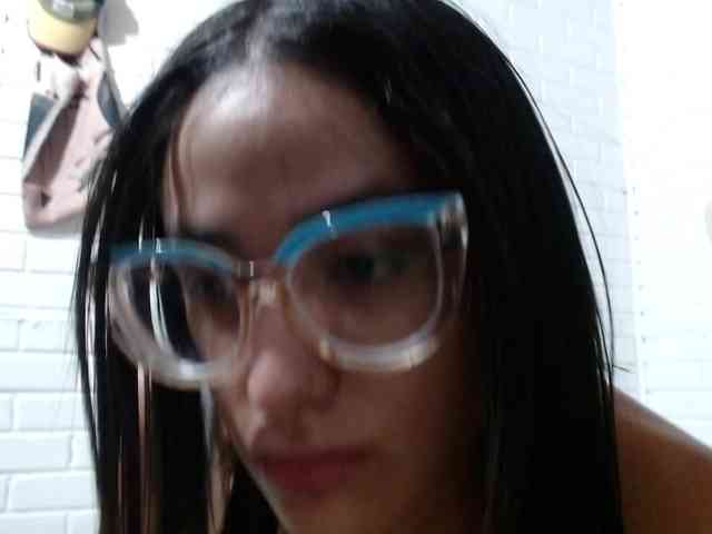 crystalstonee1 webcam