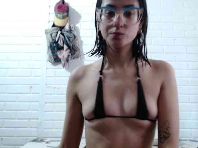 crystalstonee1