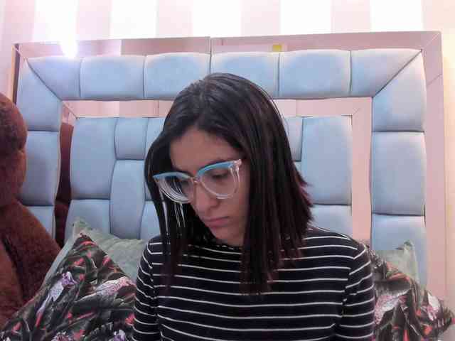 crystalstonee1 webcam