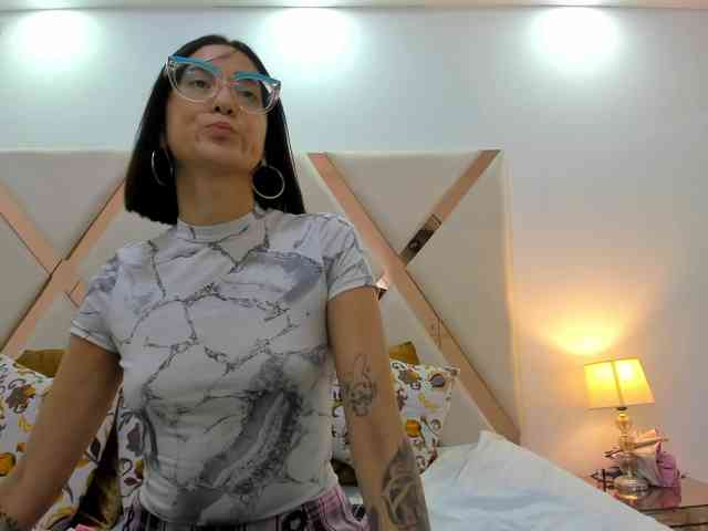 crystalstonee1