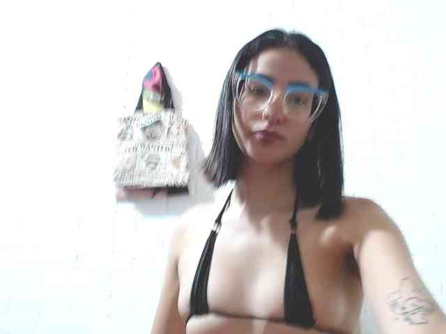 crystalstonee1