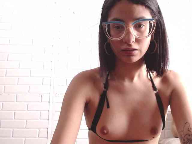 crystalstonee1 webcam