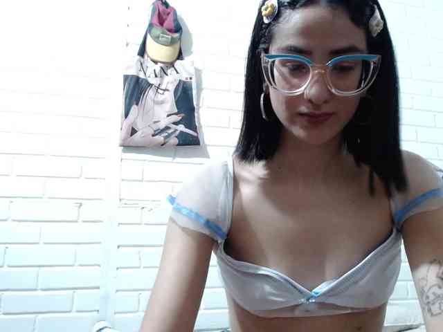 crystalstonee1 webcam