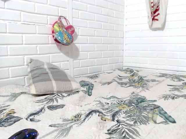 crystalstonee1 webcam