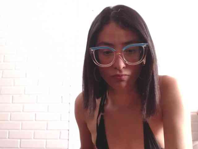 crystalstonee1 webcam
