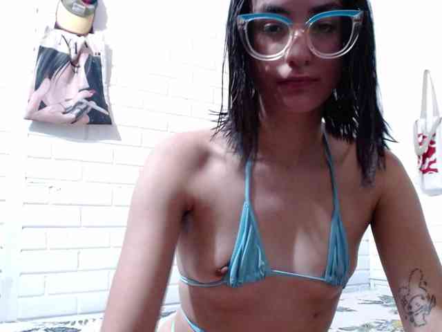 crystalstonee1 webcam