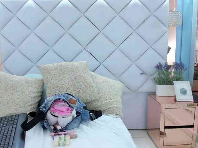 crystalstonee1 webcam