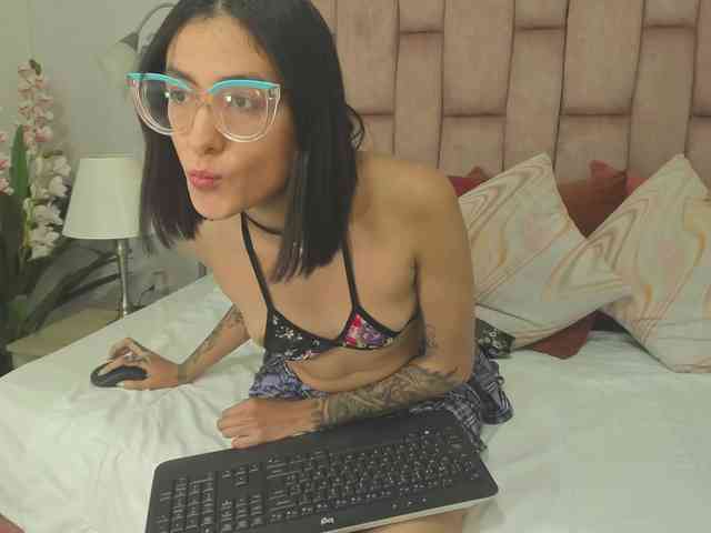 crystalstonee1