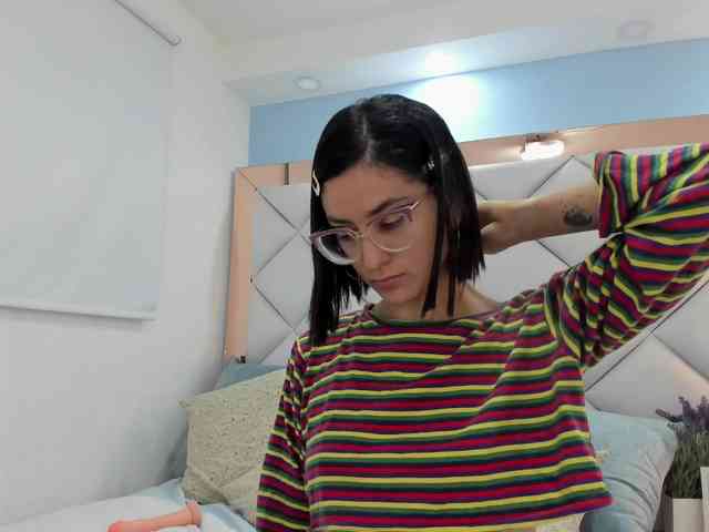 crystalstonee1 webcam