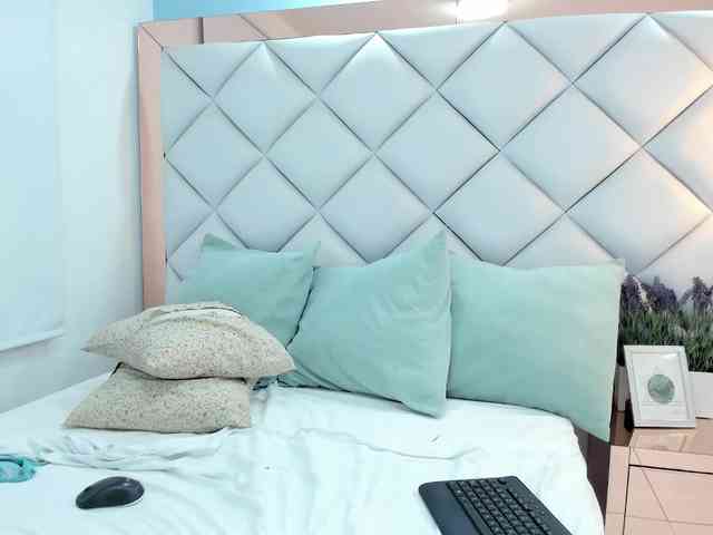 crystalstonee1