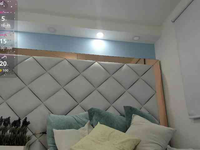 crystalstonee1 webcam