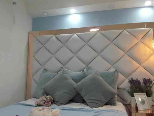 crystalstonee1
