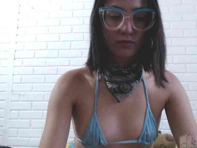 crystalstonee1 webcam