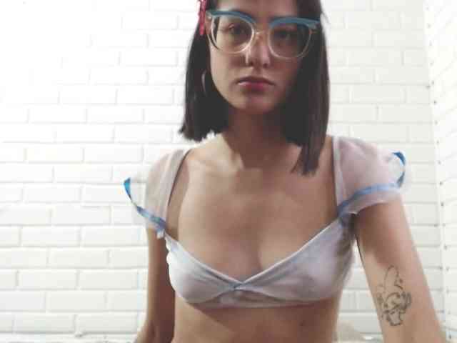 crystalstonee1 webcam