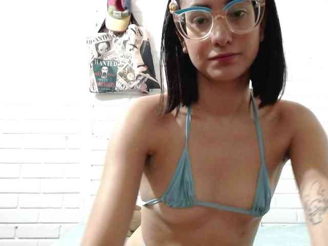crystalstonee1 webcam