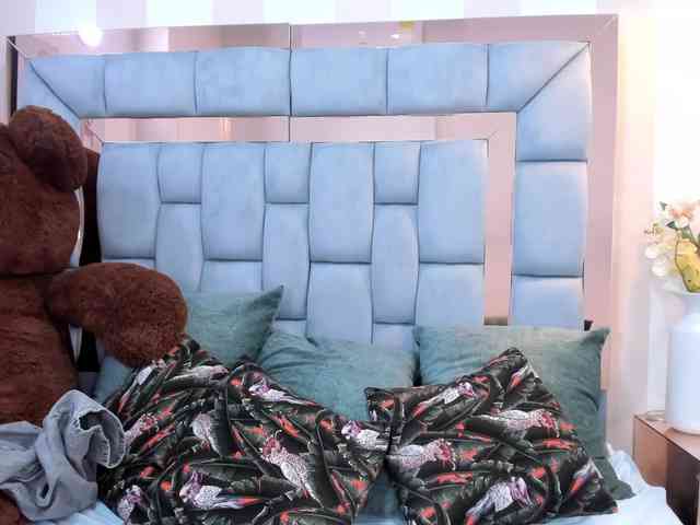 crystalstonee1 webcam