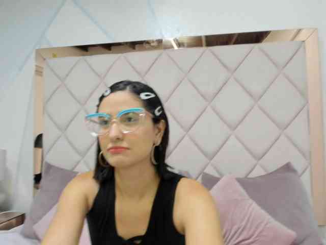 crystalstonee1 webcam