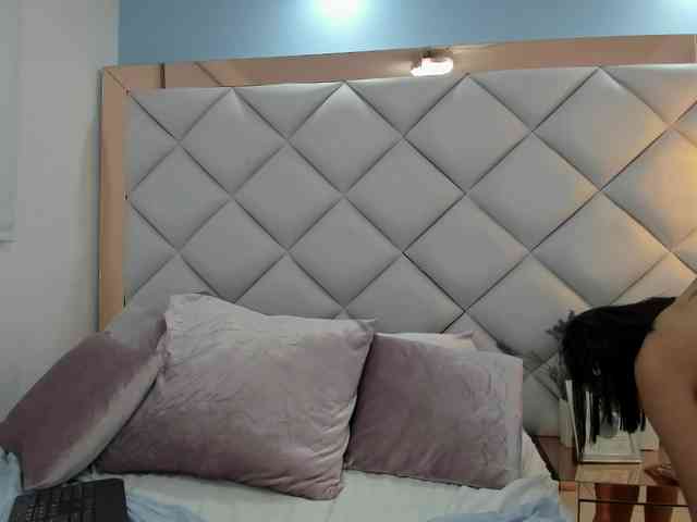 crystalstonee1 webcam