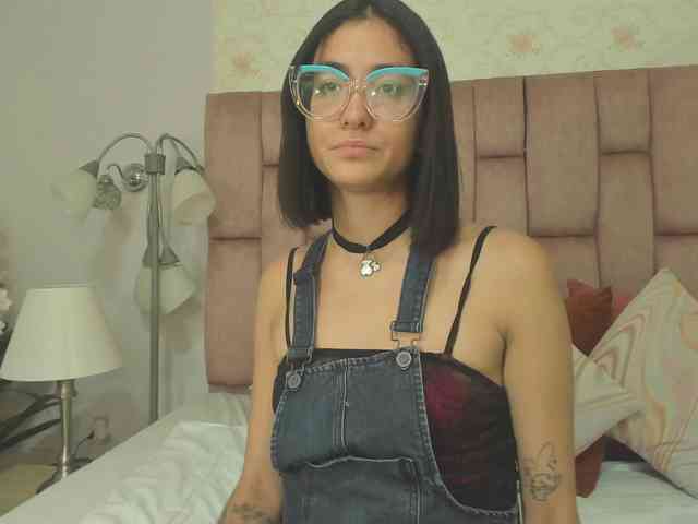 crystalstonee1