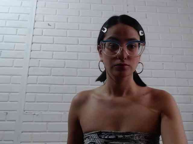 crystalstonee1 webcam