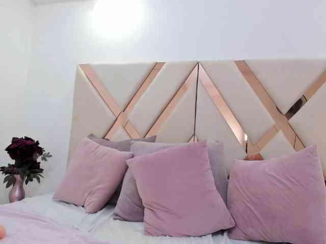 crystalstonee1