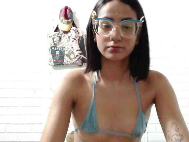 crystalstonee1 webcam