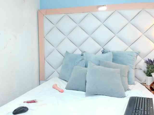 crystalstonee1