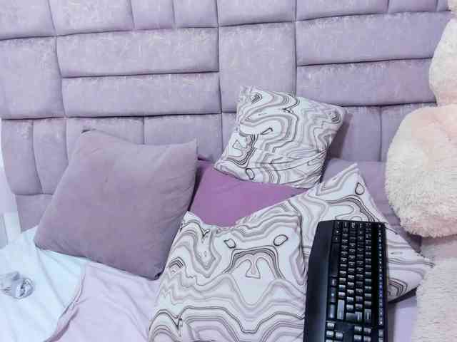 crystalstonee1 webcam