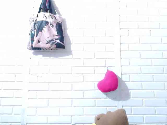 crystalstonee1 webcam