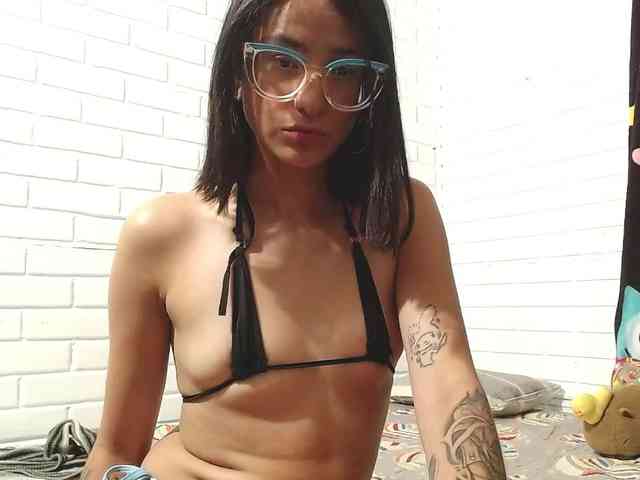 crystalstonee1 webcam