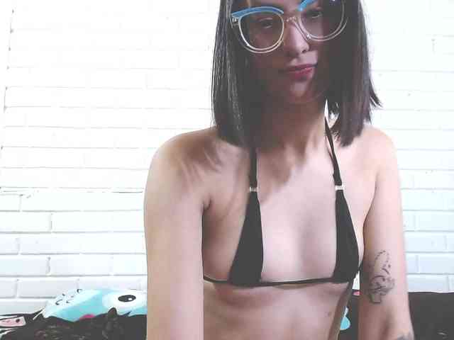 crystalstonee1 webcam