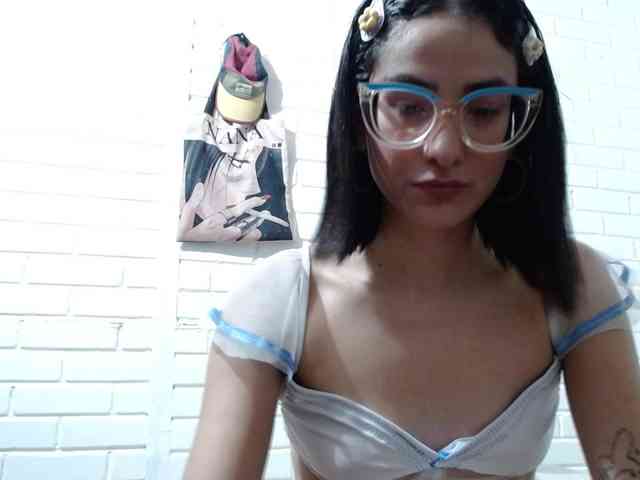 crystalstonee1 webcam