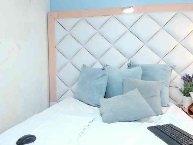 crystalstonee1