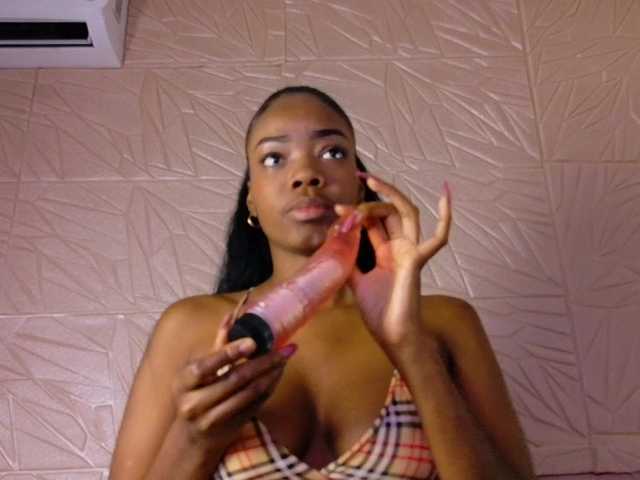 Nina-bae live cam on BongaCams