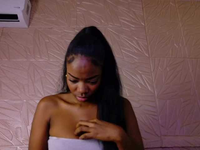 Nina-bae live cam on BongaCams