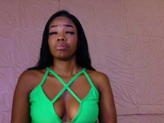 Nina-bae live cam on BongaCams