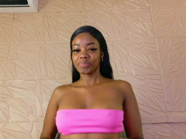 Nina-bae live cam on BongaCams