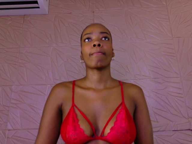 Nina-bae live cam on BongaCams